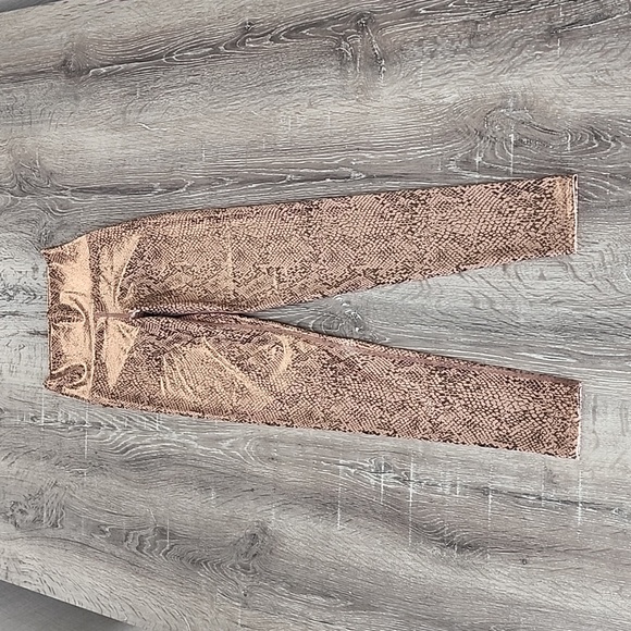 Beach Riot Sport Metallic Snakeskin Python Print Leggings XS - Picture 3 of 10